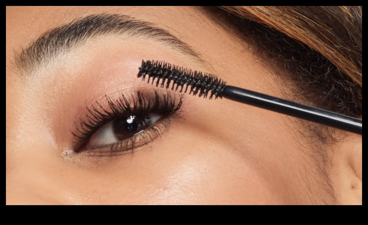 Eyeliner ve Maskara Eşleşmesi: Kirpiklerinizi Maksimum Etki İçin Güçlendirin